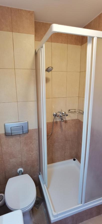 Apartmani Neva Supetar Exterior photo
