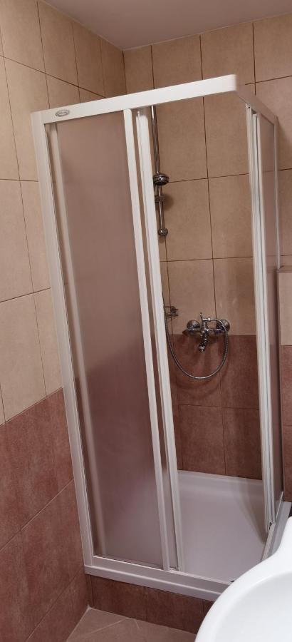 Apartmani Neva Supetar Exterior photo