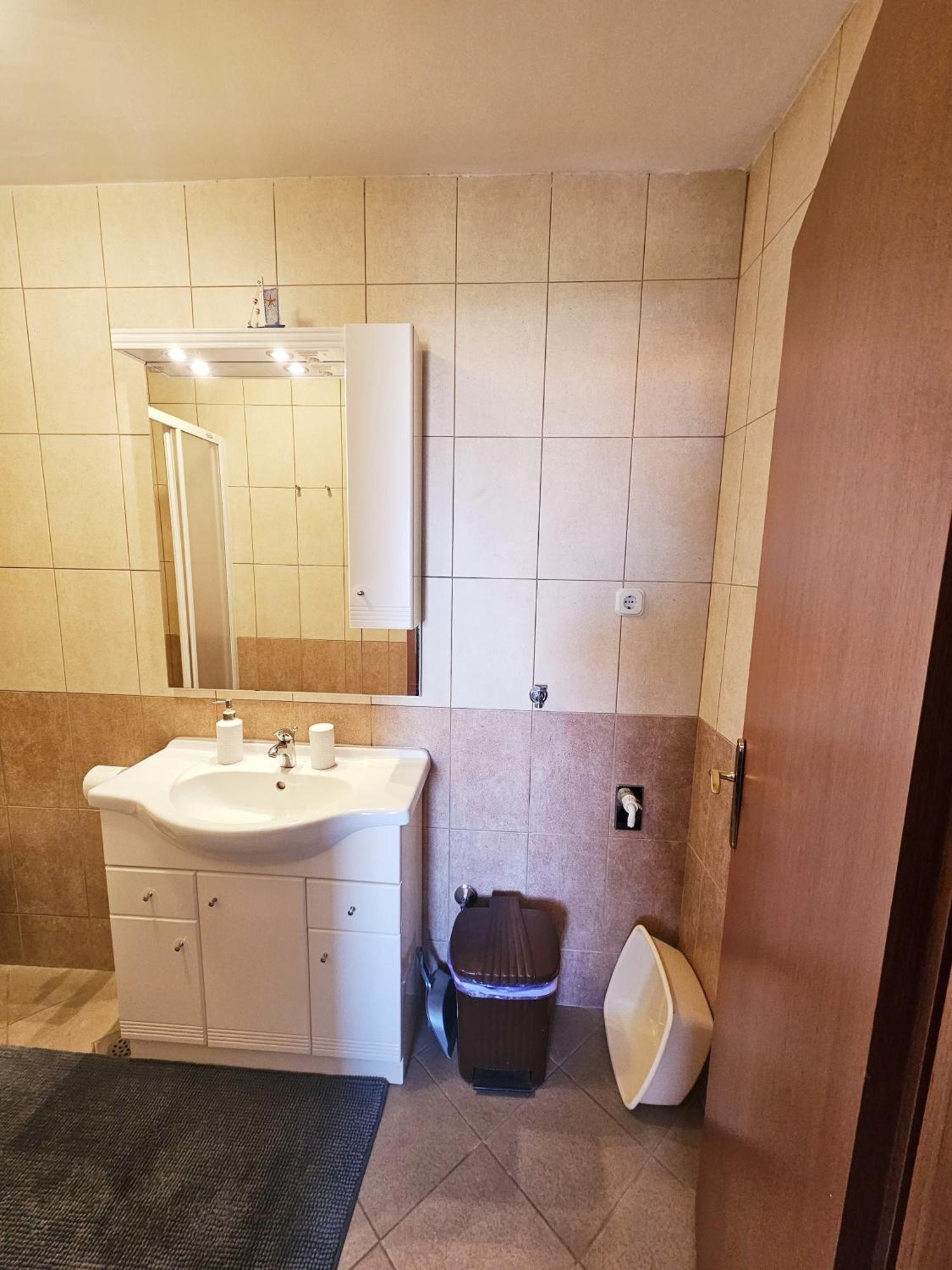 Apartmani Neva Supetar Exterior photo