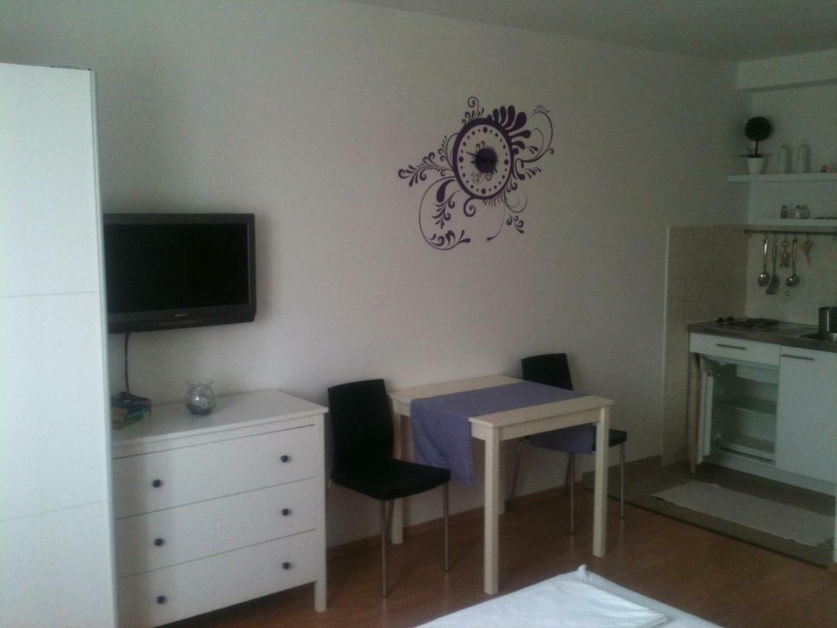 Apartmani Neva Supetar Exterior photo