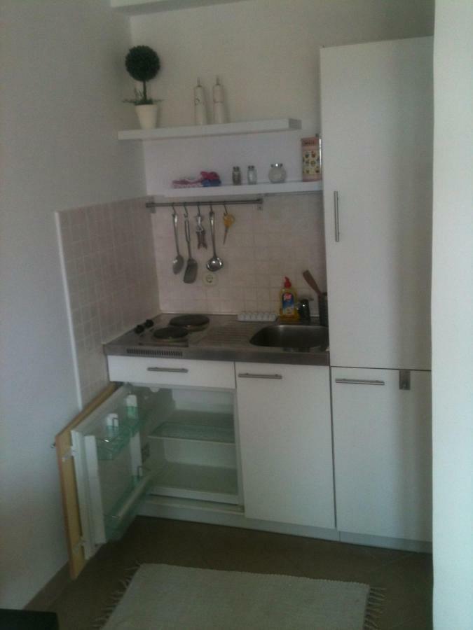 Apartmani Neva Supetar Exterior photo