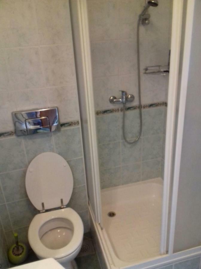 Apartmani Neva Supetar Exterior photo